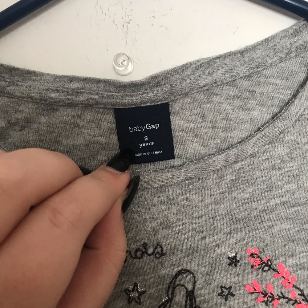 Baby gap tee - Picture 2 of 4